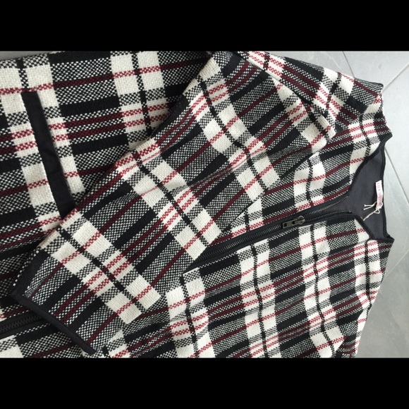 Parisian Spring Tweed Jacket - Picture 7 of 9